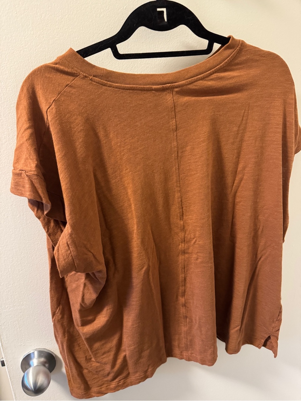 Reitmans Rust Orange Short-Sleeve Tee with Pink Graphic - Picture 2 of 3